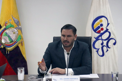 Las consejeras Mishelle Calvache y Nicole Bonifaz no descartaron que en el futuro el presidente Andrés Fantoni retome la renovación total del CNE.