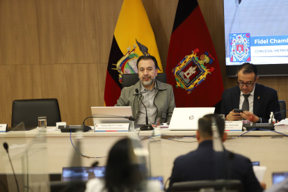 Concejo. Ayer, el alcalde Pabel Muñoz presidió su primera sesión ordinaria luego del anuncio de un pedido de revocatoria en su contra.