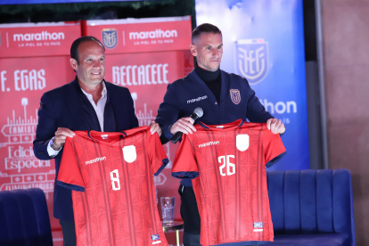 En medio de la presentación del nuevo DT de la selección de Ecuador, Sebastián Beccacece, se hizo oficial la camiseta para las eliminatorias.