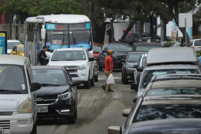 Los cierres viales ya afectaron a Urdesa en el 2022