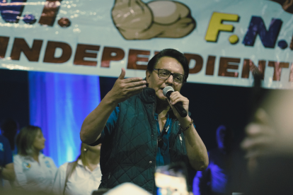 Fernando Villavicencio en un mitin político.