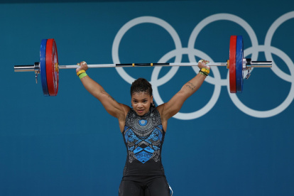 La pesista ecuatoriana cumplió con una destacada participación en la modalidad de arranque.