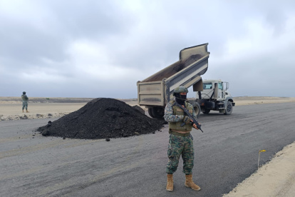 Operación. Miembros de las Fuerzas Armadas, en Santa Elena.