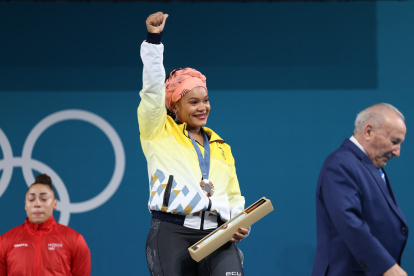 Dajomes con su medalla de bronce en París 2024.
