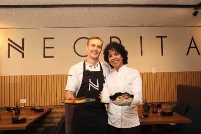 La verdad es que esta pareja es tan agradable que irremediablemente uno quisiera ser su amigo.