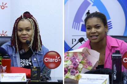 Neisi Dajomes y Angie Palacios en rueda de prensa a su llegada a Ecuador.