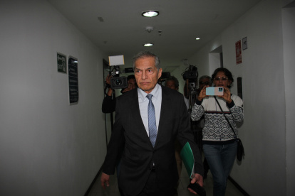 Fernando Muñoz llegó pasado el mediodía de este 13 de agosto a su despacho de presidencia.