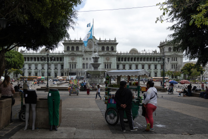 Una panorámica de la Plaza de la Constitución en Ciudad de Guatemala (Guatemala).