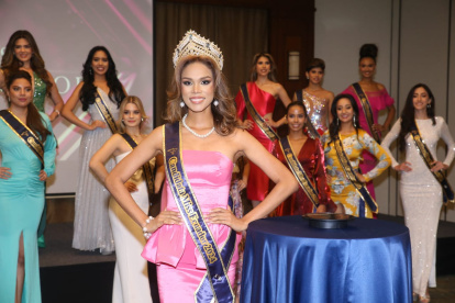 La presentación de la corona.