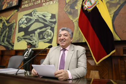 Solo el titular del Ministerio de Defensa solicitó en su excusa que se cambie la fecha para su comparecencia.