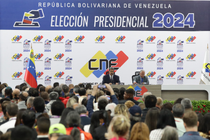 El presidente de Venezuela, Nicolás Maduro habla luego de ser proclamado presidente reelecto.