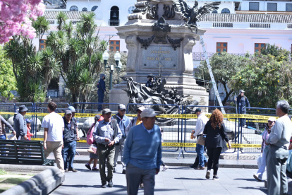 El monumento de la Independencia fue vandalizado el 20 de julio.