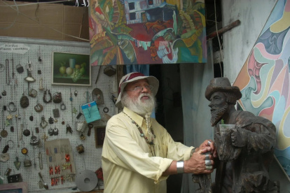 Artista. Manuel Ugarte y sus estilos contemporáneos.