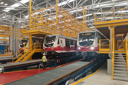 En un recorrido por talleres y cocheras del Metro de Quito, el gerente Juan Carlos Parra anunció los planes para extender la primera linea hasta La Ofelia