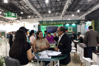 En la feria se ofrece una diversidad de opciones, cuyos precios van desde los $ 70.000 a los $ 115.000, en promedio.