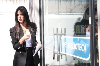 Diana Jácome también es precandidata a asambleísta nacional del movimiento ADN.