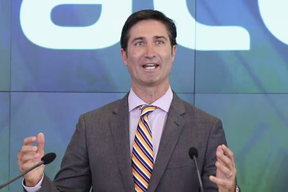 Brian Niccol se reta a sacar de la crisis a la multinacional