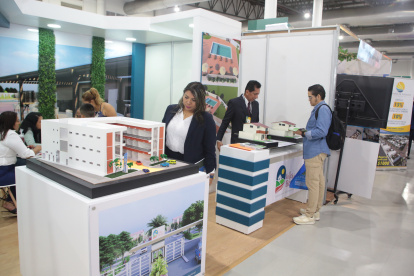 Stands. La feria inmobiliaria Hábitat concluye mañana 18 de agosto. El precio de la entrada es de $ 3 y hay más de 40 stands ofreciendo viviendas.