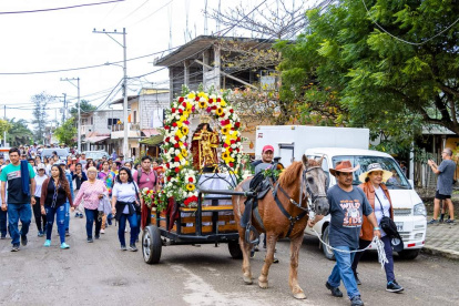 Romería. La imagen de la Virgen de El Cisne, en su recorrido anual.