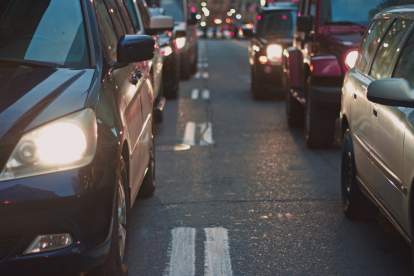 La Comisión de Tránsito del Ecuador permite a los usuarios pagar sus multas desde su portal web.