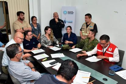 Los funcionarios y autoridades se reunieron el viernes 16 de agosto.