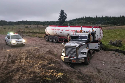 Los vehículos pesados estaban abandonados en el sector.