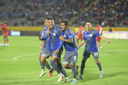 Emelec visitó y ganó a El Nacional en la primera etapa de LigaPro