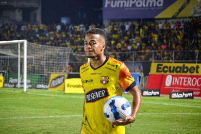 Byron Castillo llegó a Barcelona para reforzar en la segunda etapa de LigaPro