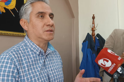 Teodoro Maldonado, director del CNE de Azuay, dió a conocer sobre la reducción del número de votantes en la provincia para las elecciones presidenciales 2025.