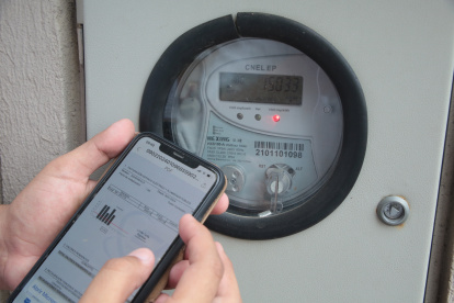 Planillas. Los ciudadanos indican que los valores que pagan en La Aurora son hasta un 50 % más caros en agua y 20 % más en electricidad.