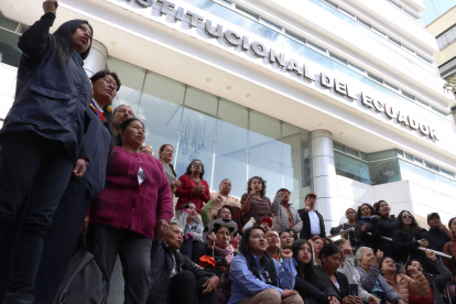 Integrantes de Quito sin minería y otros activistas presentaron un pedido a la Corte Constitucional para que haga seguimiento de su resolución contra las concesiones mineras en el Distrito.