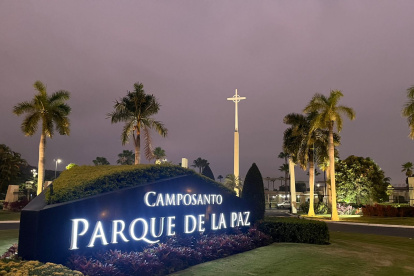 El empresario fue sepultado en La Aurora.