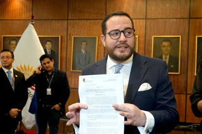 El secretario de la Asamblea, Alejandro Muñoz, dijo que no acatarán el fallo judicial.