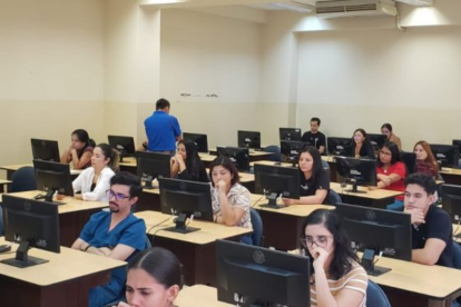 El Consejo de Aseguramiento de la Calidad de la Educación Superior (Caces) tomó el examen a postulantes de Medicina, Enfermería y Odontología, en junio.