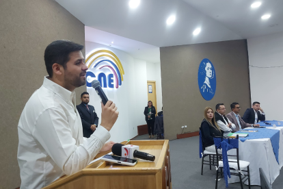 Juan Iván Cueva, precandidato presidencial.