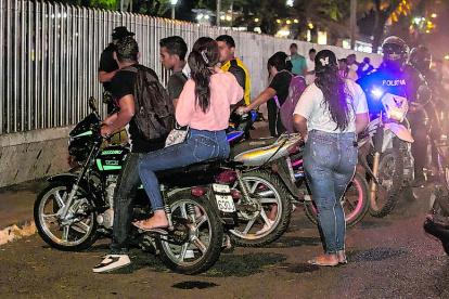 Ordenanza. Con los operativos se intenta recuperar el espacio público.