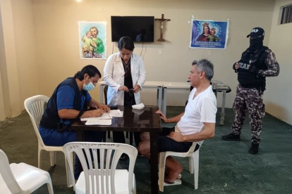 Jorge Glas está preso en la Roca, en Guayaquil, donde cumple dos sentencias por los casos Odebrecht, Sobornos y una prisión preventiva por el caso Reconstrucción de Manabí.