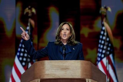 La candidata presidencial demócrata Kamala Harris pronunció su discurso deste jueves en la última noche de la Convención Nacional Demócrata (DNC) en el United Center en Chicago, Illinois, EE.UU.