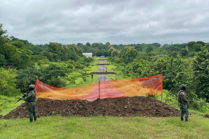 El trabajo de las FF.AA. ha sigo la detección y destrucción de las pistas clandestinas, usadas por aeronaves que pertenecen al crimen organizado.