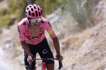 El ciclista ecuatoriano Richard Carapaz fue protagonista en la novena etapa de la Vuelta a España.
