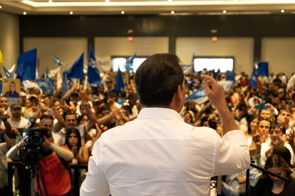 Jan Topic, Leonidas Iza y Henry Cucalón estarían en la pugna por entrar a la segunda vuelta.