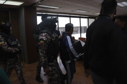 El exjuez Alberto Lino Tumbaco, procesado y testigo en el caso Purga, llegó a la Corte Nacional a dar su testimonio anticipado, este 26 de agosto de 2024.