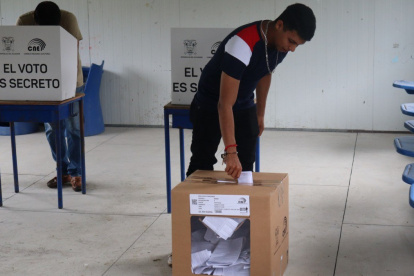 Comunicaliza identificó la intención de voto frente  los 17 candidatos presidenciales y los aspirantes a asambleístas.