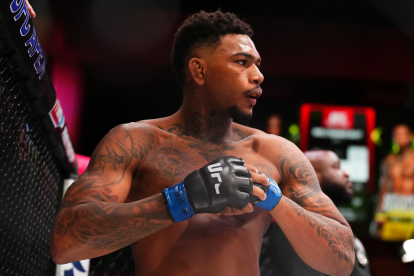 Michael Morales en la pelea frente a Neil Magny en UFC Vegas 96