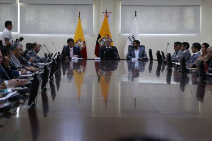 El ministro de Energía, Antonio Goncalves, mantuvo una reunión con los representantes de 55 empresas.