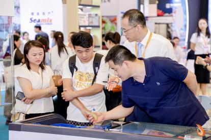 Lo mejor del camarón ecuatoriano se exhibe en una feria en China.