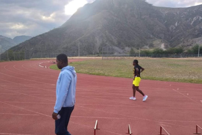 Entrenamiento de deportistas con discapacidad de Fededi, en el Centro de Alto Rendimiento de Carpuela, ubicado en la provincia de Imbabura.
