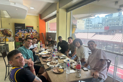 Jesús Trindade, Braian Oyola, Ángel    Encalada,    Nicolás Ramírez, Eduard Bello,    Fernando Gaibor , Dixon Arroyo, y J Roberto Prieto, “El Cholo Bravo”