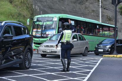 La restricción de placas es de dos dígitos por cada día de la semana.