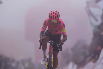 Richi llegó este domingo 1 de septiembre séptimo en la etapa 15, manteniendo el 4° lugar general.